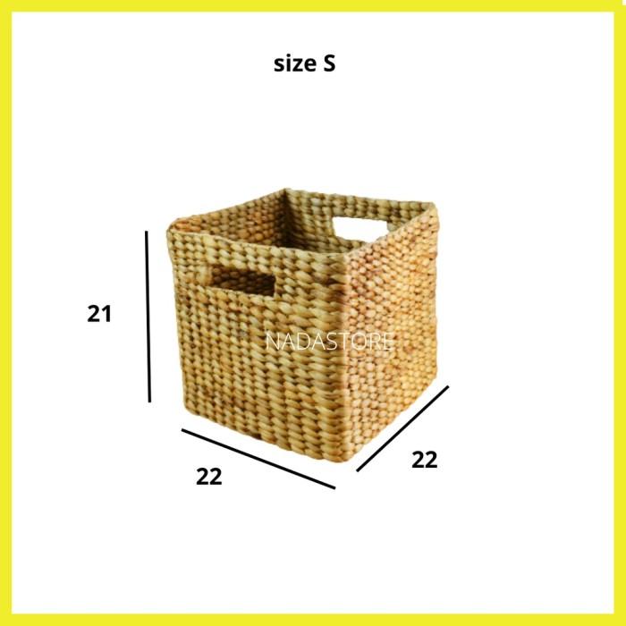 Gambar BOX PENYIMPANAN SERBAGUNA ANYAMAN ENCENG GONDOK SQUARE BOX NATURAL - SIZE S dari chaka kas undefined Tokopedia