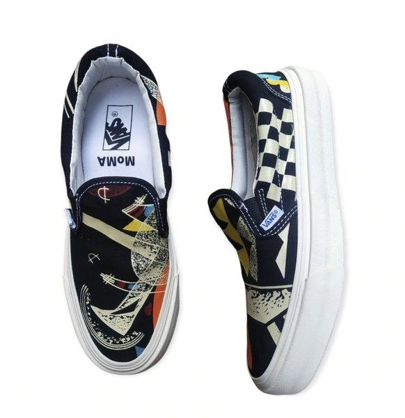 Gambar SEPATU VANS SLIP ON MOMA BLACK SLIP ON PRIA WANITA BONUS KAOS KAKI dari Sopia Allo Shop undefined Tokopedia