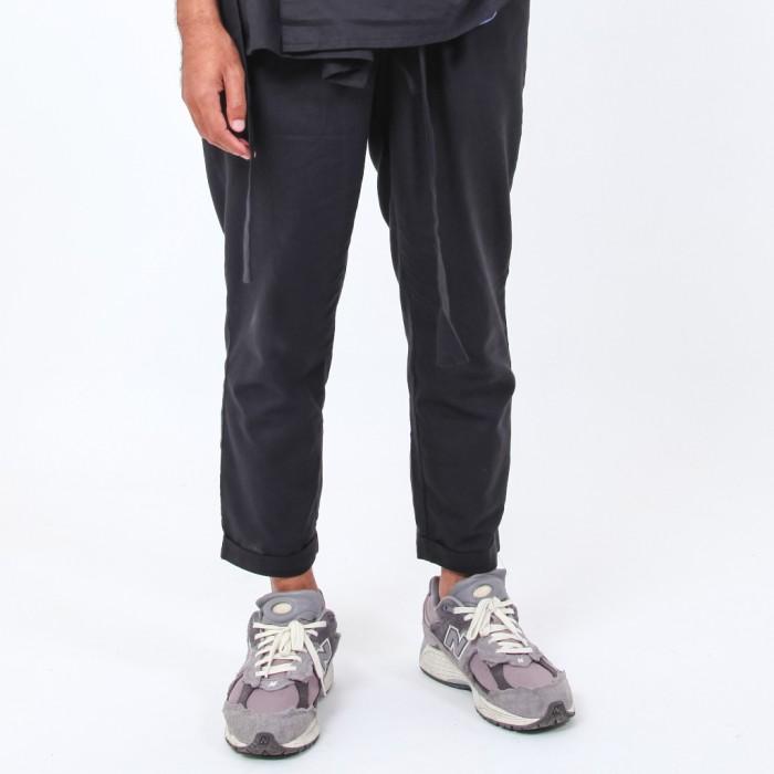 Gambar 楽 Raku | Relaxed Linen Pants Pria - Black dari LUSIVE undefined Tokopedia