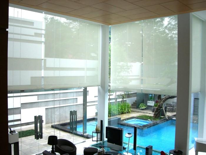 Gambar Roller Blind Onna, Chain 38, Solar Screen 1001, Warna Putih, T.195 cm - L80 x T195 cm dari Kreasi Estetika undefined Tokopedia