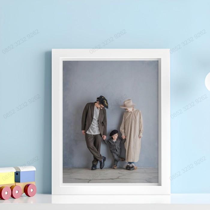 Gambar BINGKAI UKIR 20R / BINGKAI 20R KAYU PHOTO / CETAK FOTO 20R BINGKAI - Putih, 40x50 dari Grosir Frame Foto undefined Tokopedia