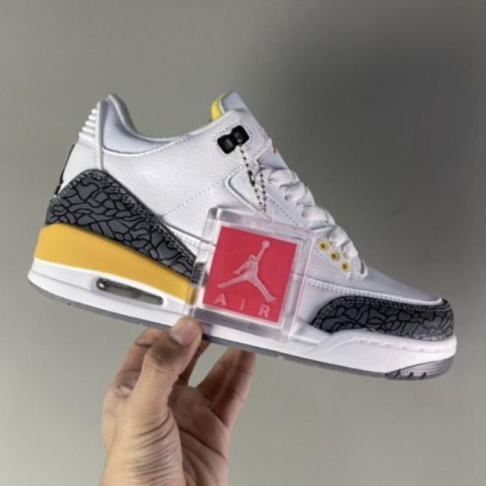 Gambar Sepatu Basket Pria Wanita Nik. Air Jordan 3 Retro - Putih Kuning, 44 dari Naita's Store undefined Tokopedia