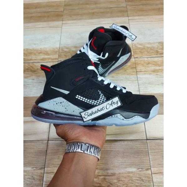 jordan mars 270 black metallic silver