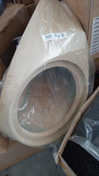 Gambar BOK BOX SUDUT SPEAKER SUBWOOFER 10 12 INCH AVANZA XENIA BRIO MOBILIO dari azkia. st0re undefined Tokopedia