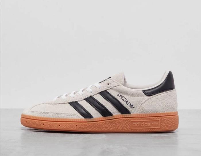 Gambar Adidas Spezial Handball Aluminium Core Black Core White IF6562 - 40.5 dari BM STORE ORIGINAL FOOTWEAR undefined Tokopedia