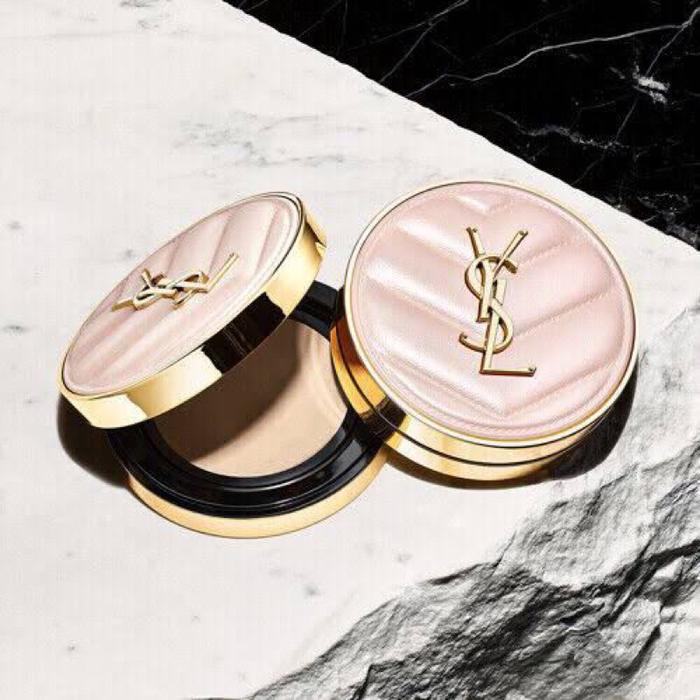 YSL Touche Éclat Glow-Pact Cushion B10 YSL - Touche Eclat Glow
