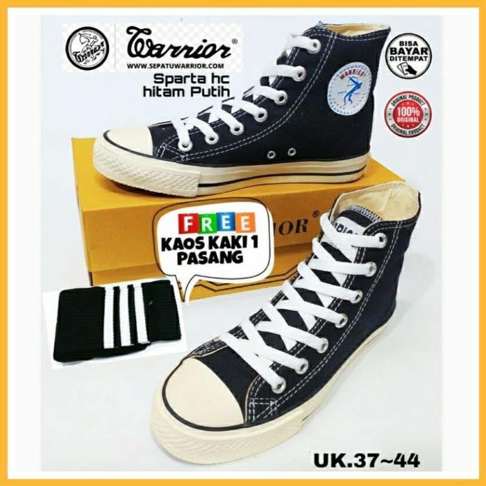 Gambar Sepatu Sekolah Warior Original Hitam Putih Warrior Sparta High Size dari hafiraya, toko undefined Tokopedia