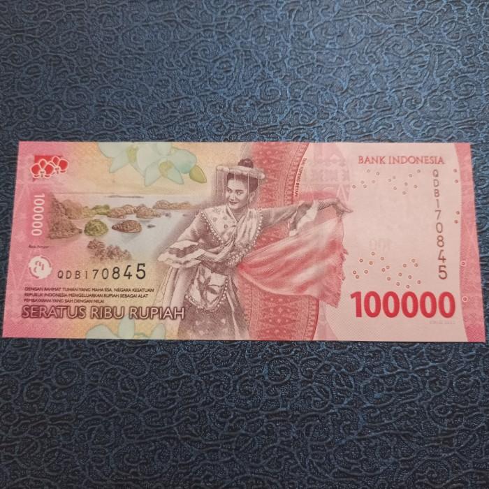 Gambar TPC 300 No seri kemerdekaan pecahan 100000 prefiks QDB 170845 dari emilia96 undefined Tokopedia