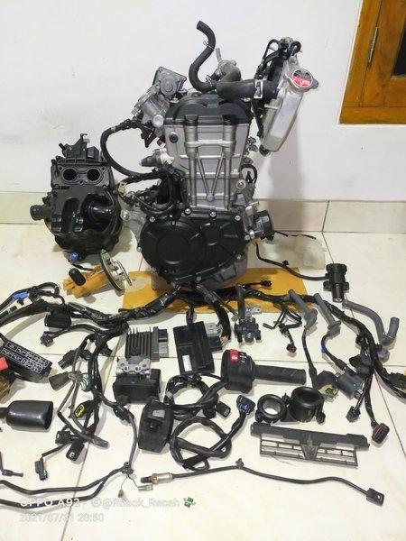 Gambar mesin CBR 250 RR original copotan non mesin r25 mesin r15 mesin ninja dari pitrist0re undefined Tokopedia