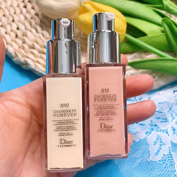 Jual Promo Dior Liquid Foundation Sample 20ml Berkualitas Kota