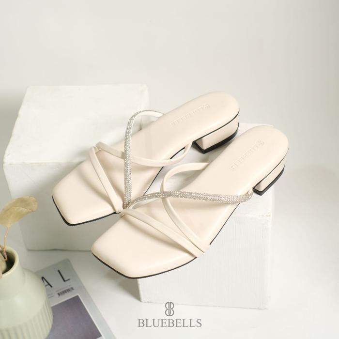 Gambar Bluebells BRUNELA Sandal Wanita Heels 3cm (Tersedia Size 36-44) - ivory, 38 dari Bluebells Shops undefined Tokopedia