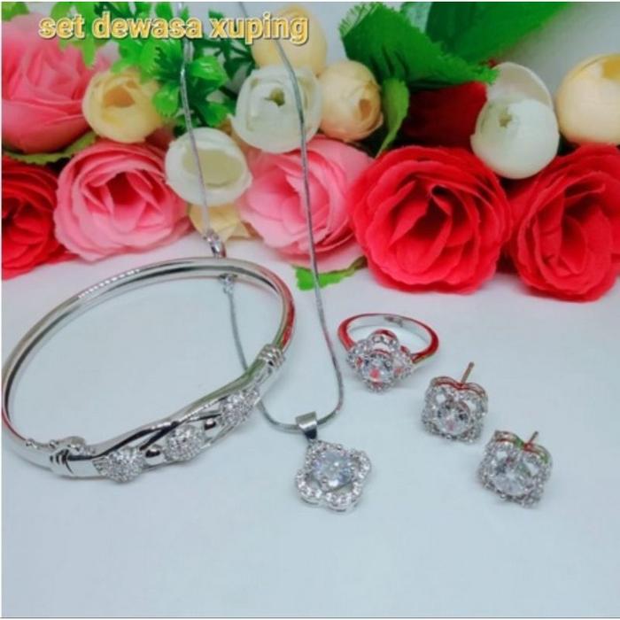 Gambar Perhiasan Xuping Dewasa Set Xuping Silver Permata - Kalung Anting Gel dari CRAFT TITAN undefined Tokopedia