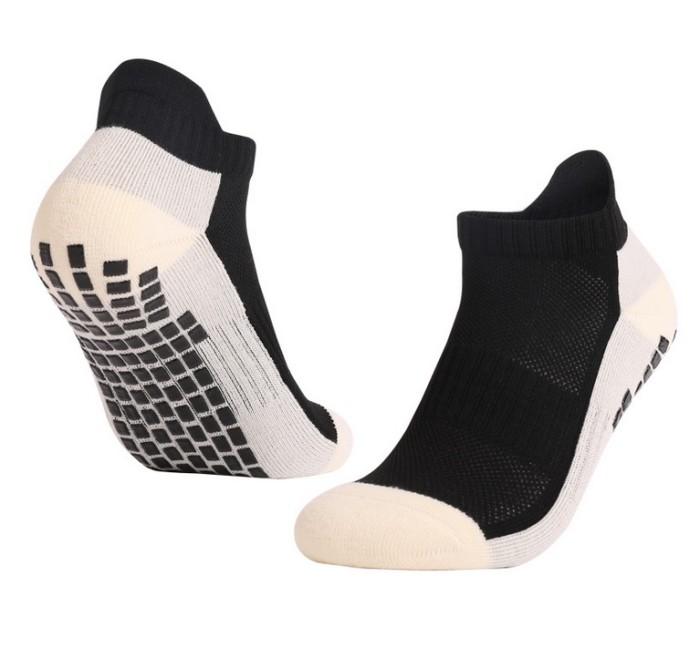Gambar KK185 Kaos Kaki Pendek Futsal Bola Anti Slip Grip Sport GYM Socks - black dari Dneo Store undefined Tokopedia