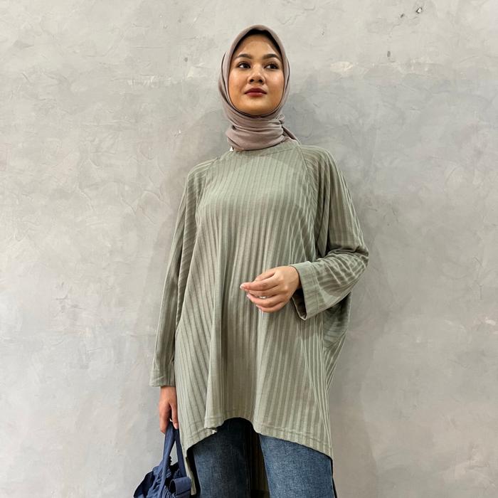 Gambar Eclemix Top Tahio Basic Casual Style - Sage Green dari eclemix undefined Tokopedia