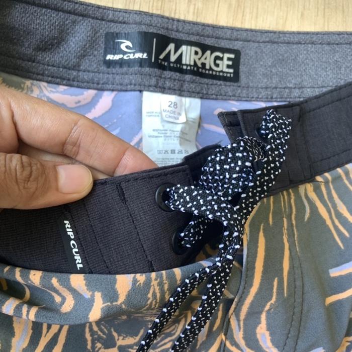 Gambar (Barang Ready Stock Dan Siap Kirim Ya Kak) Ripcurl Boardshort Celana dari limg undefined Tokopedia