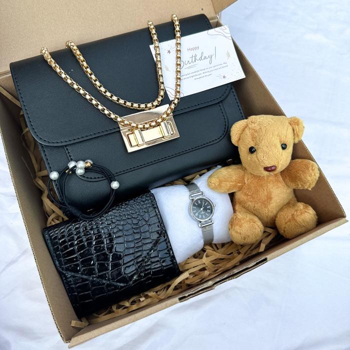 Gambar UNIK!!! [A7677]HAMPERS GIFT BOX CLLARA BAG/KADO ULANG TAHUN/KADO - PAKET A, Happy Birthday dari Greensky12 undefined Tokopedia