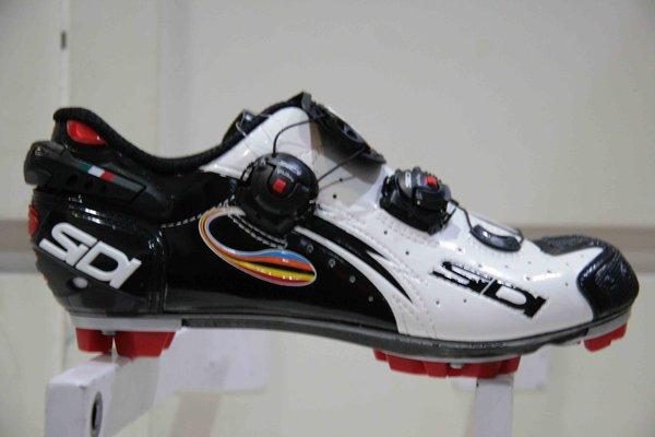 Jual SEPATU SEPEDA MTB SIDI DRAKO SRS CARBON LUCIDO WHITE BLACK