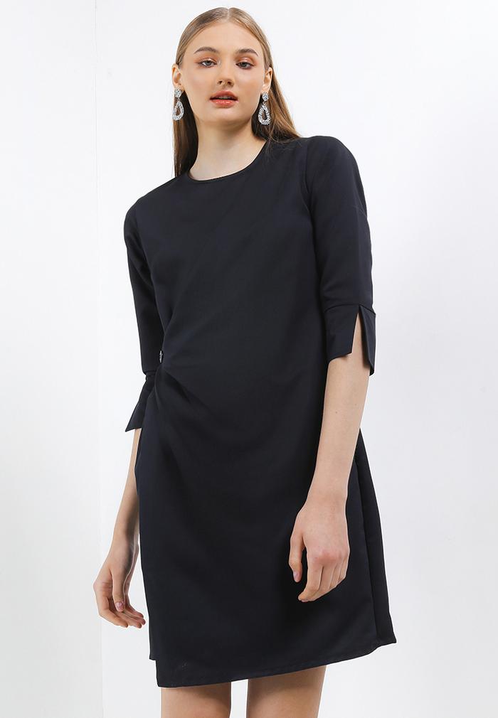 Gambar Novia Dress In Black - S dari Sophistix Store undefined Tokopedia