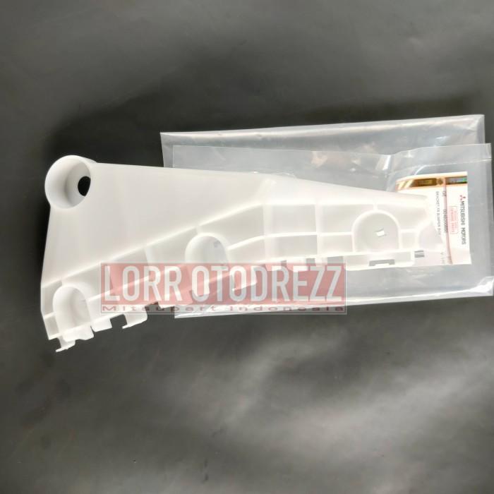 Gambar Bracket bumper bemper depan Xpander Original - Kiri dari Mitsupart iD undefined Tokopedia