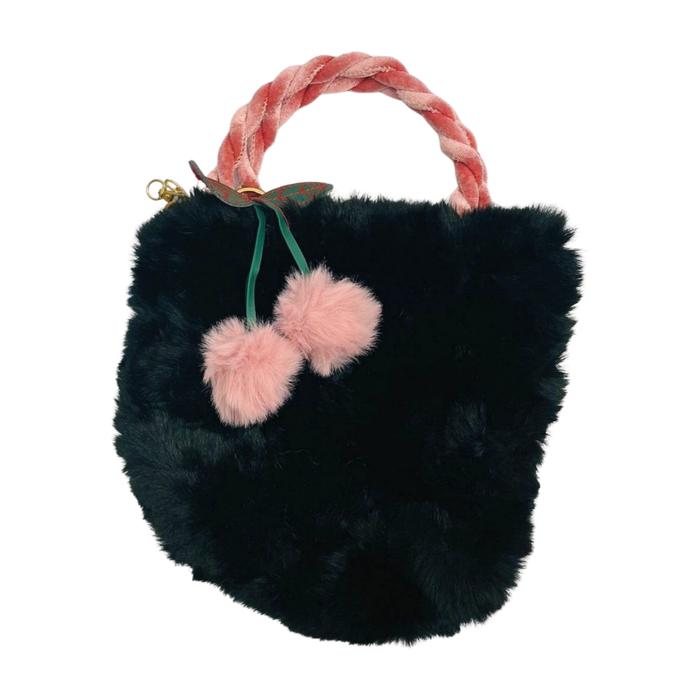 Gambar Tas Selempang Bulu Ala Korea SlingBag wanita cewek perempuan Korean style Fashion Tas Tenteng Bulu Halus import lucu gemoy cute vintage travel kecil muat banyak aesthetic rantai bahan premium kuat awet tebal high quality halus import keren - Hitam dari quinnbag store undefined Tokopedia