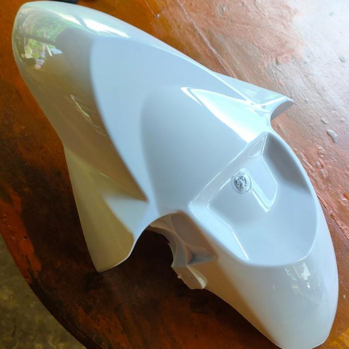 Gambar SPAKBOR DEPAN MOTOR HONDA BEAT KARBU LAMA - Putih - Putih dari Centralantik.kudus undefined Tokopedia