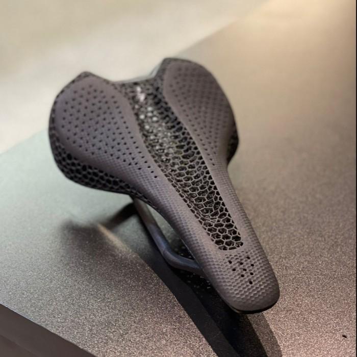 Gambar NEW New! S-Works Romin Evo Mirror Saddle Black dari Cahaya Mentarai undefined Tokopedia