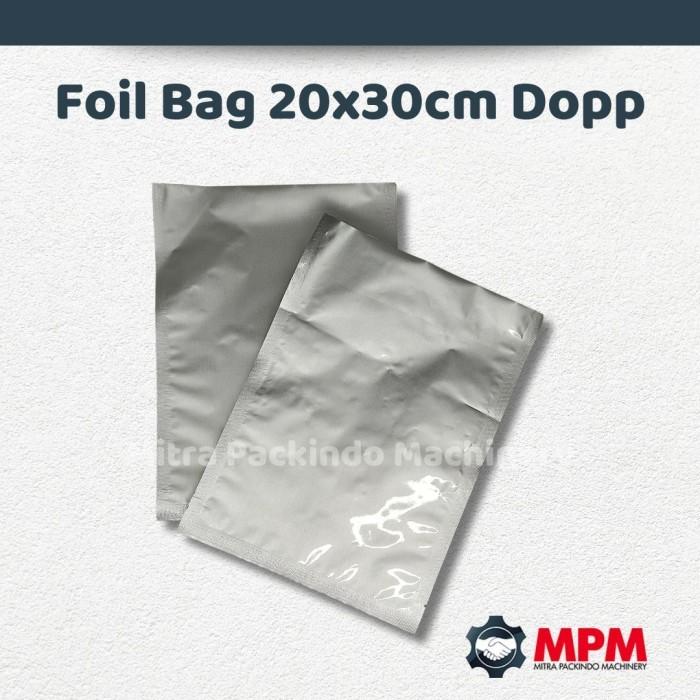 Gambar KEMASAN ALUMINIUM FOIL 20x30 cm KANTONG ALUMUNIUM FOIL BAG - 20x30cm DOPP dari Mpackindo Machinery undefined Tokopedia