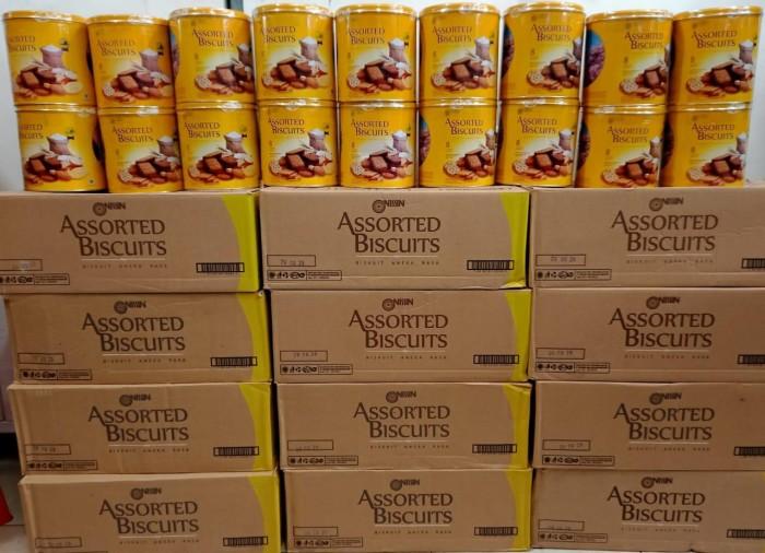 Gambar G2R_   Nissin Assorted Biscuits Yellow 750g Original dari Athaila12 undefined Tokopedia