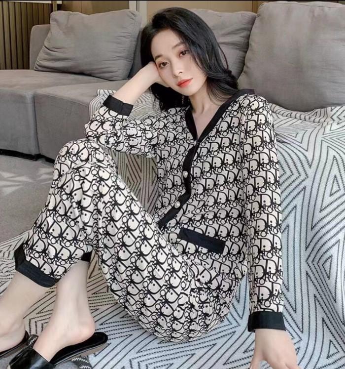 Gambar Promo harga BAJU TIDUR EXCLUSIVE PIYAMA WANITA SATIN SUTRA TENCEL IMPORT MURAH DIjamin ORI - FP 140 VISCOSE dari rumi yati undefined Tokopedia