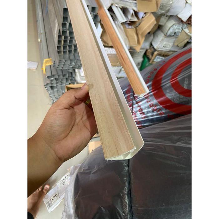 Gambar (GT2) list tembok pvc lebar 3cm putih polos, coklat, motif kayu (Darmiatikoen) - W09 dari Greattxs2 undefined Tokopedia