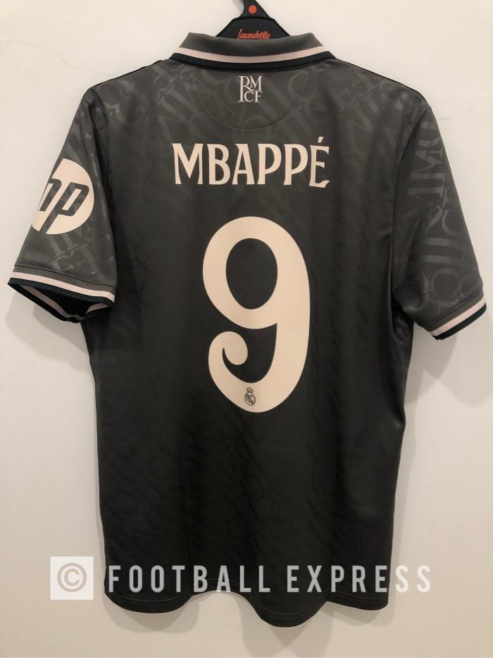 Gambar CO Jersey Original Real Madrid 3rd 2024/25 - MBAPPE, S dari andi_sportt undefined Tokopedia