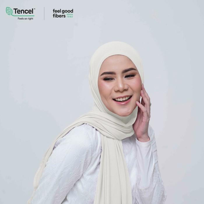 Gambar PTR Nabillasyal | Aisha Series Tencel | Instan Hijab - Broken White dari Toko Meiya2 undefined Tokopedia