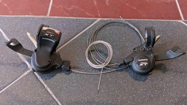 Deore XT M770 3 x 9 speed Japan shifter - right only | Indo4ward