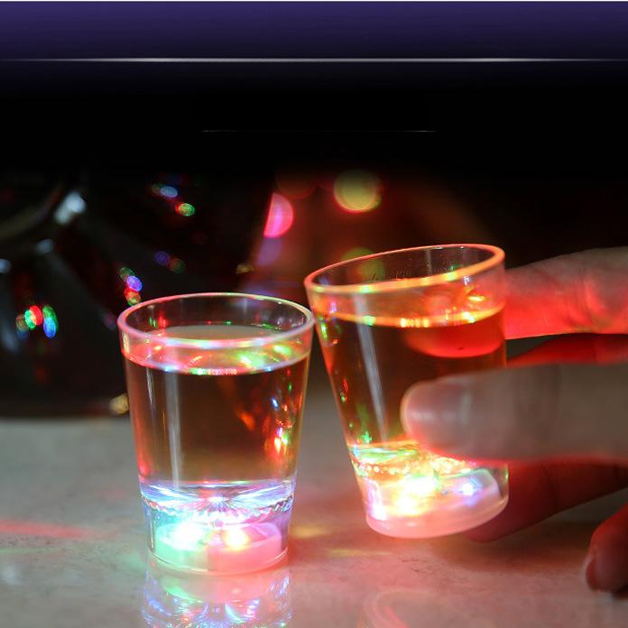 Gambar Terbaru, 1pc New Colorful Glowing Cup Pour Water and It Lights Up Inductive Transparent Cup KTV Bar dari Kitnight undefined Tokopedia