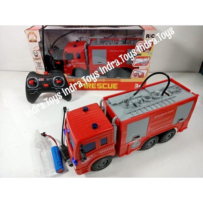 Gambar Terbaru\New Mobil Remote Control Pemadam Kebakaran Semprot Air Best Seller dari Akuyufus979 undefined Tokopedia