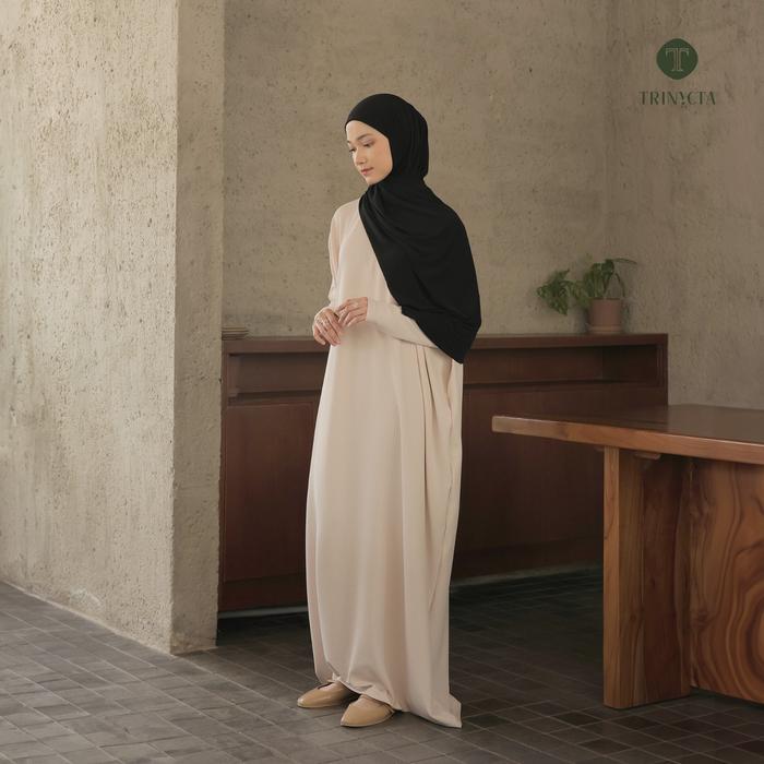 Gambar Trinycta  -  Diana  Dress - Cream, L/XL dari trinycta undefined Tokopedia