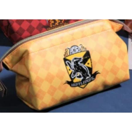Gambar Miniso x Harry Potter Stationery Case Kotak Pensil Tempat Pensil Hufflepuff Gryffindor Slytherin Ravenclaw - Hufflepuff dari Fantasy Petshop_NEW undefined Tokopedia