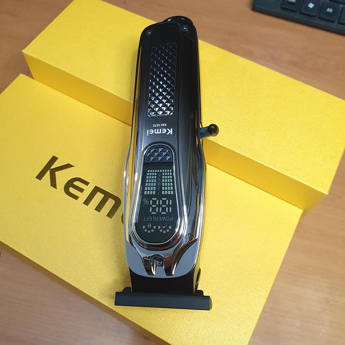 Gambar Kemei KM-1675 Hair Trimmer 7000RPM 1800MAH Alat Cukur Rambut Elektrik - Silver dari Central Electronic New undefined Tokopedia
