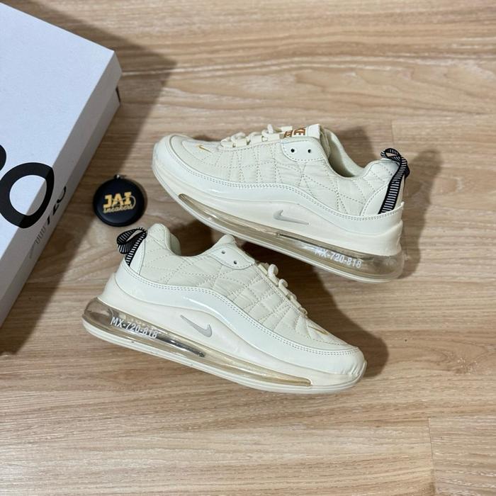 Langsung Diproses Sepatu Sneakers Running Nike Air Max 720 818 Cream Wanita  Grabgosend