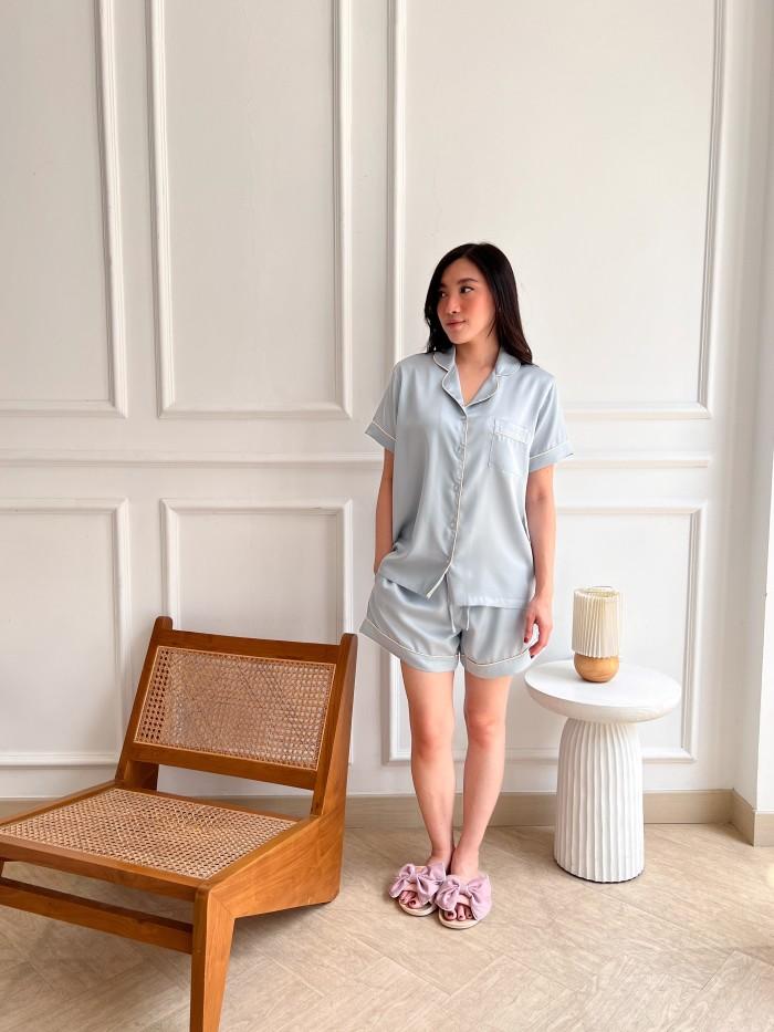 Gambar PALING LARIS!! CALLA LAUREL - SHORT PANTS CLASSIC COLLECTION (TENCEL) - BABY BLUE, S dari nunakoot_Store. undefined Tokopedia