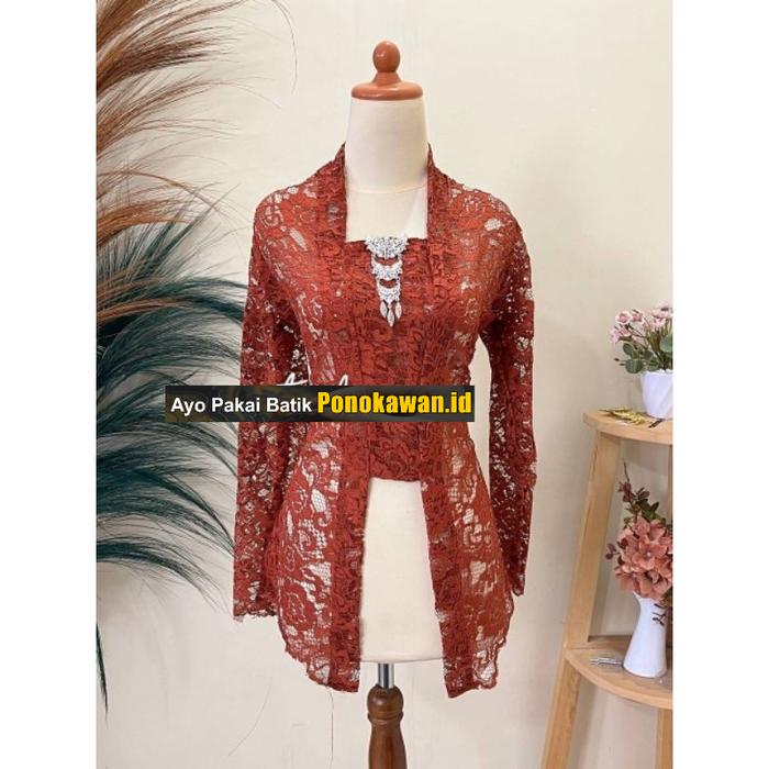 Gambar Pakaian Baju Kebaya Bali - Kutubaru, Bahan Broklat Premium - Teracota, Jumbo ld 115 dari ponokawanbatik undefined Tokopedia