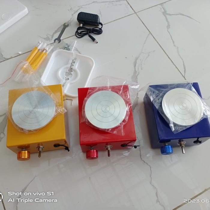 Gambar Kids DIY Clay Tool with Tray for Ceramic Work Mini Pottery Wheel  Best dari PRIMA HARDWARE undefined Tokopedia