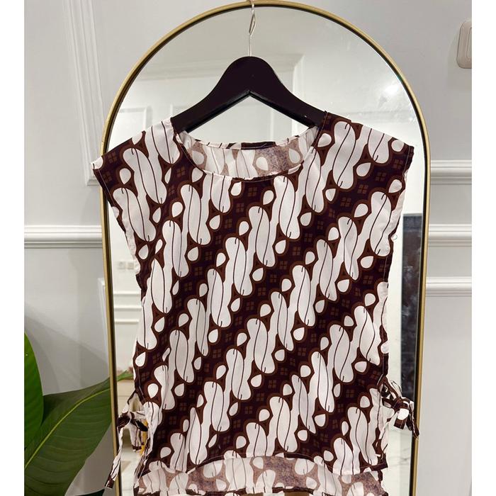 Gambar Vest Batik Women Rompi Wanita Batik Tali Samping - NNC - VEST BATIK-prg jogja dari Need New Collection undefined Tokopedia