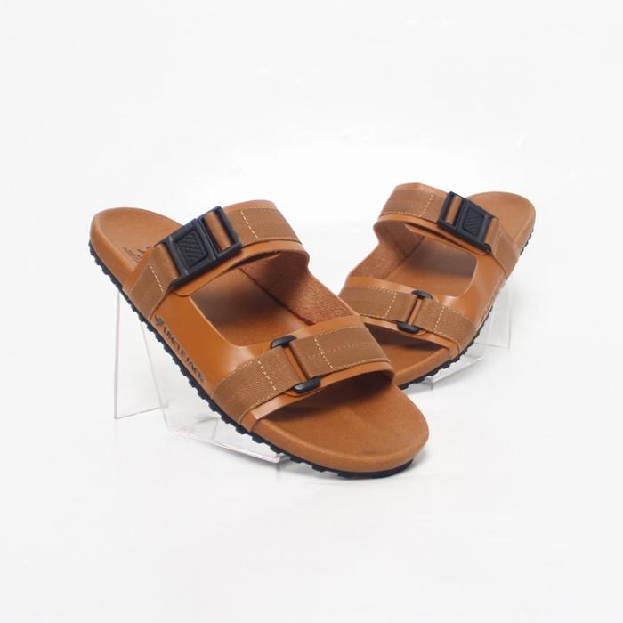 Gambar Sandal Slip On Pria UNCLEJACK Sandal Slipper Casual - Alvaro - Tan, 39 dari UNCLEJACK FOOTWEAR undefined Tokopedia