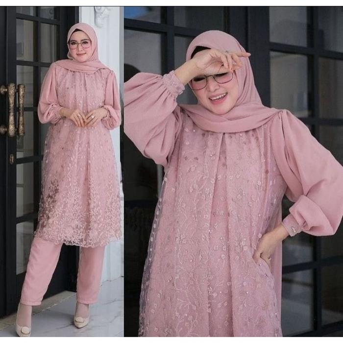 Gambar Setelan kebaya brukat kondangan celana kulot pesta lebaran premium - Dusty, L dari Bharatabatik99 undefined Tokopedia