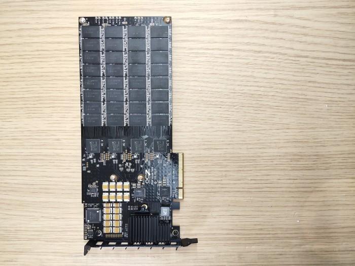 Jual OCZ Technology Z-Drive R4 RM88 PCIE