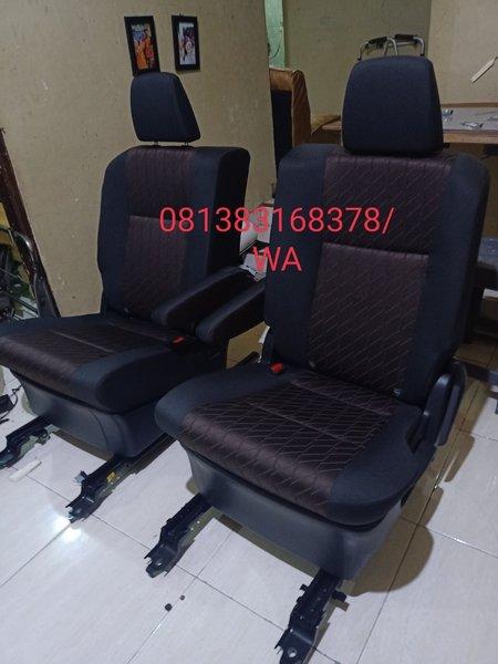 innova captains chair
