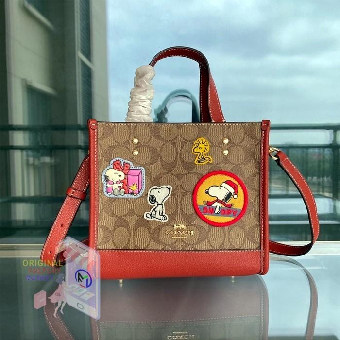 Souvenir Patches Coach Signature Canvas Field Tote Bag Jual TAS