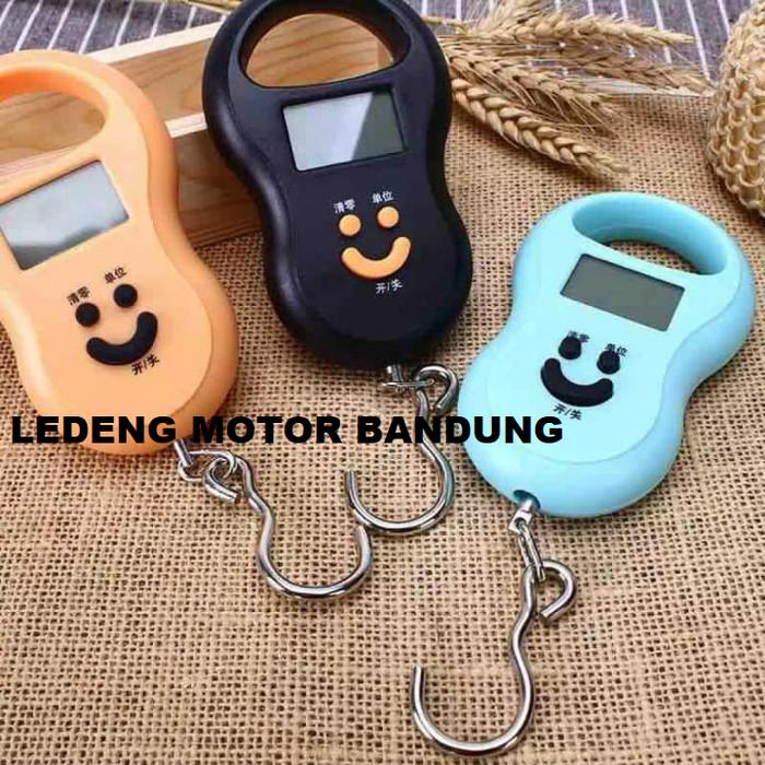 Gambar Timbangan Gantung Digital Smile Timbang Barang Portable Otomatis dari Ledeng Motor Bandung undefined Tokopedia