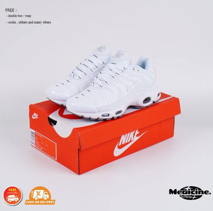 HOT Air Max White Nike Shoes Sepatu Nike Air Max Plus 'White